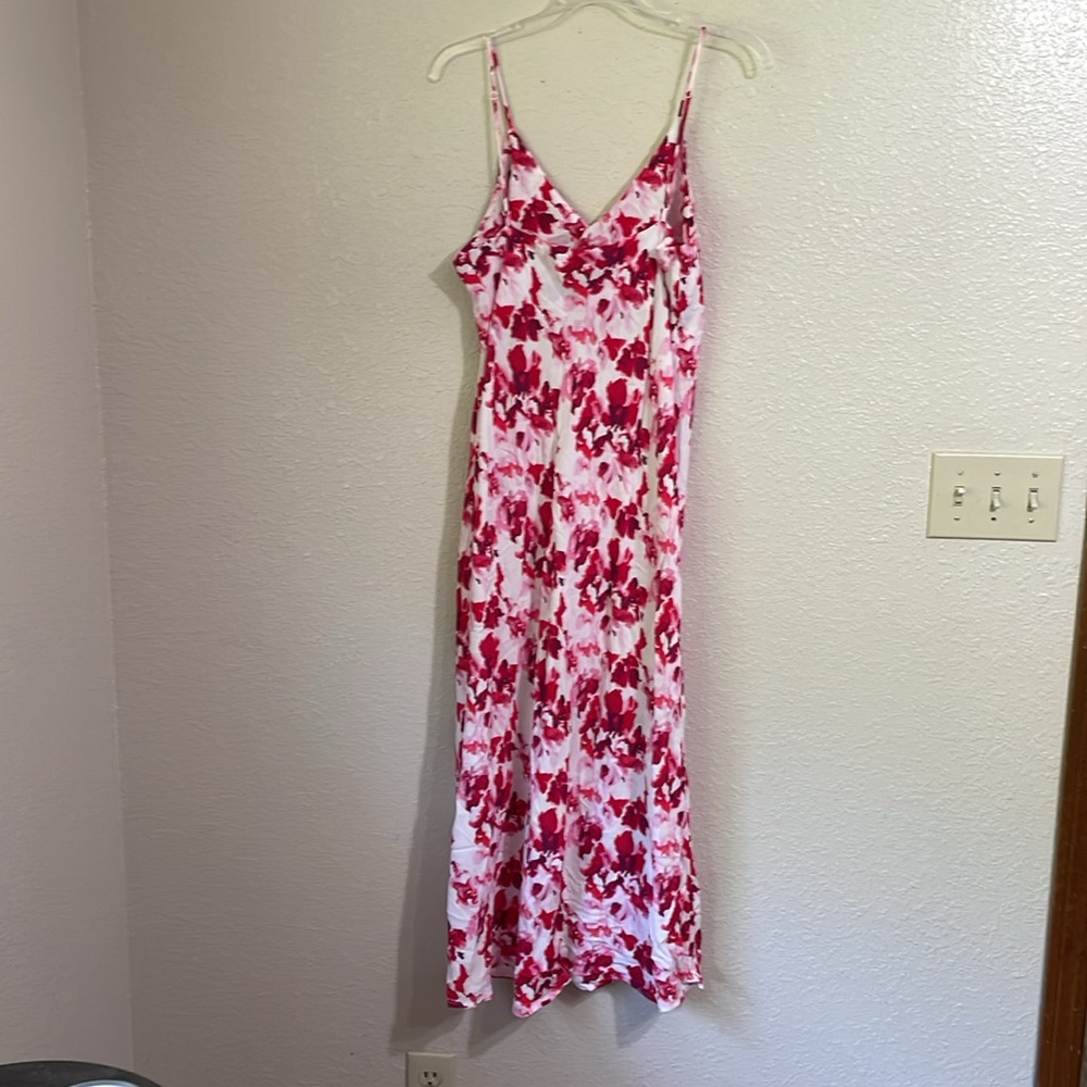A new day. Floral Pink and White Midi Dress - Picture 6 of 11